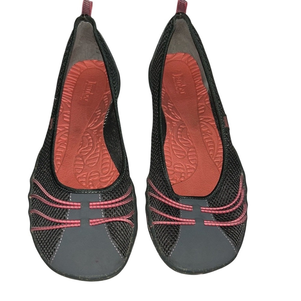 Women's Black and Gray Flats